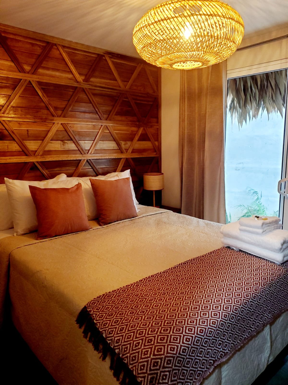 NIDO 9 and 10 shared bathroom at Sanctuary Puerto Viejo